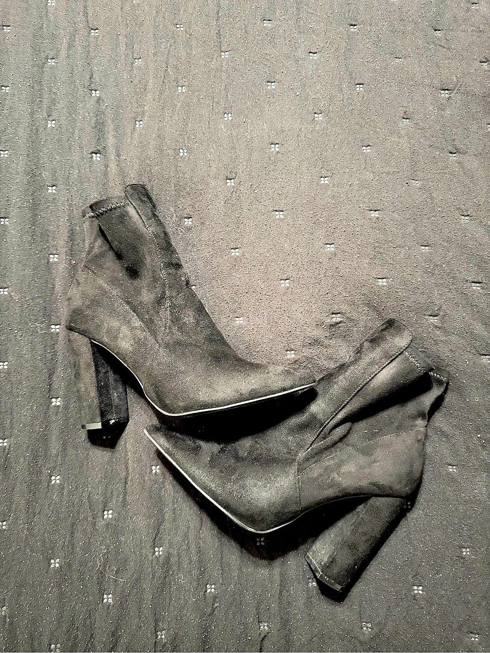 Francesca’s brand Black Pointed-Toe Heeled Booties US 8